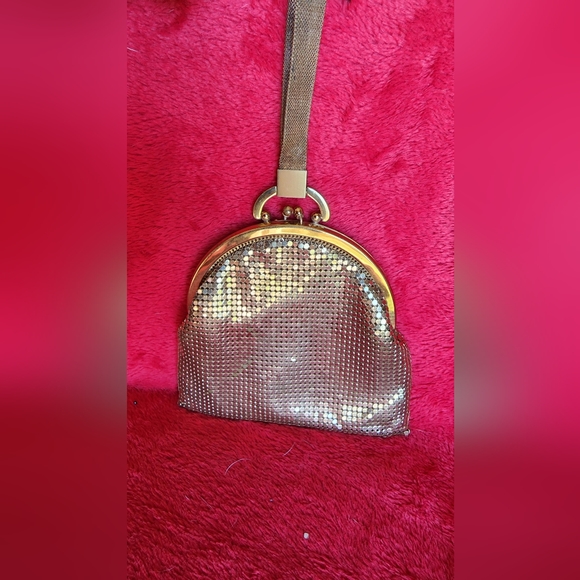 Vintage Mesh Clutch and Matching Pouch - Picture 9 of 9